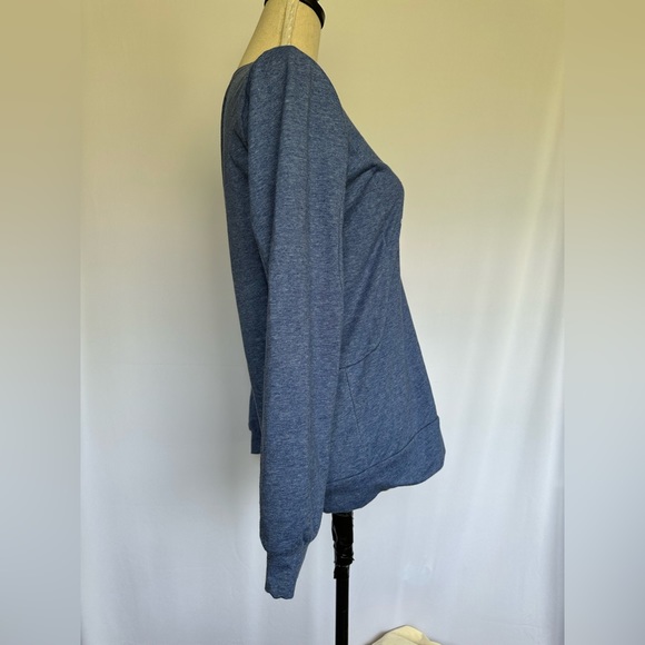 Women’s Sweatshirt - Picture 2 of 4